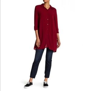Splendid Back Slit Blouse in Cranberry